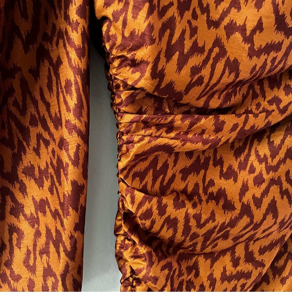 Aritzia Wilfred Rhapsody One Puff Sleeve Animal Print Ruched Mini Dress size 2 - Picture 13 of 16